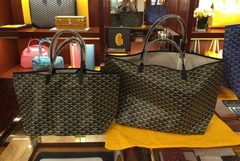 goyard saint louis gm vs pm|goyard saint louis tote bag.